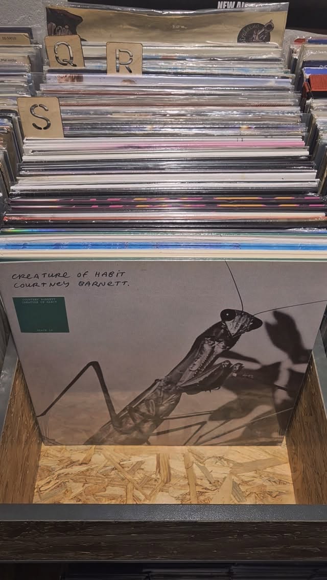 #vinylora #vinyloradenda #vinylcollection #vinyljunkie #vinylstore vinylrecords vinylcommunity vitoriagasteiz aldezaharra saveyourlocalrecordstore