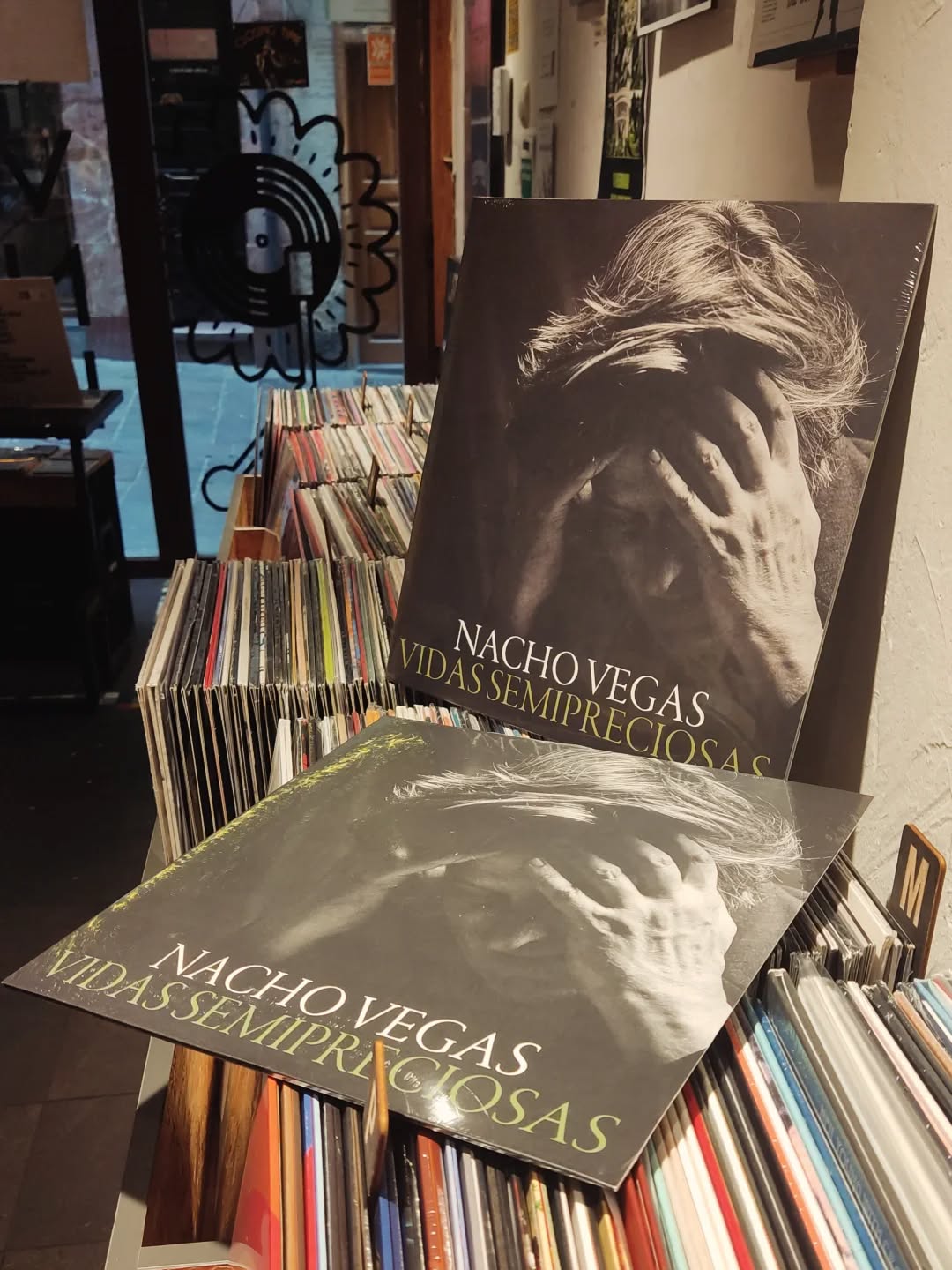 #nachovegas #vidassemipreciosas 💥✨🔊📸
#vinylora #vinyloradenda #vinylcollection vinyljunkie vinylstore vinylrecords vinylcommunity vitoriagasteiz aldezaharra saveyourlocalrecordstore 

www.vinylora.com