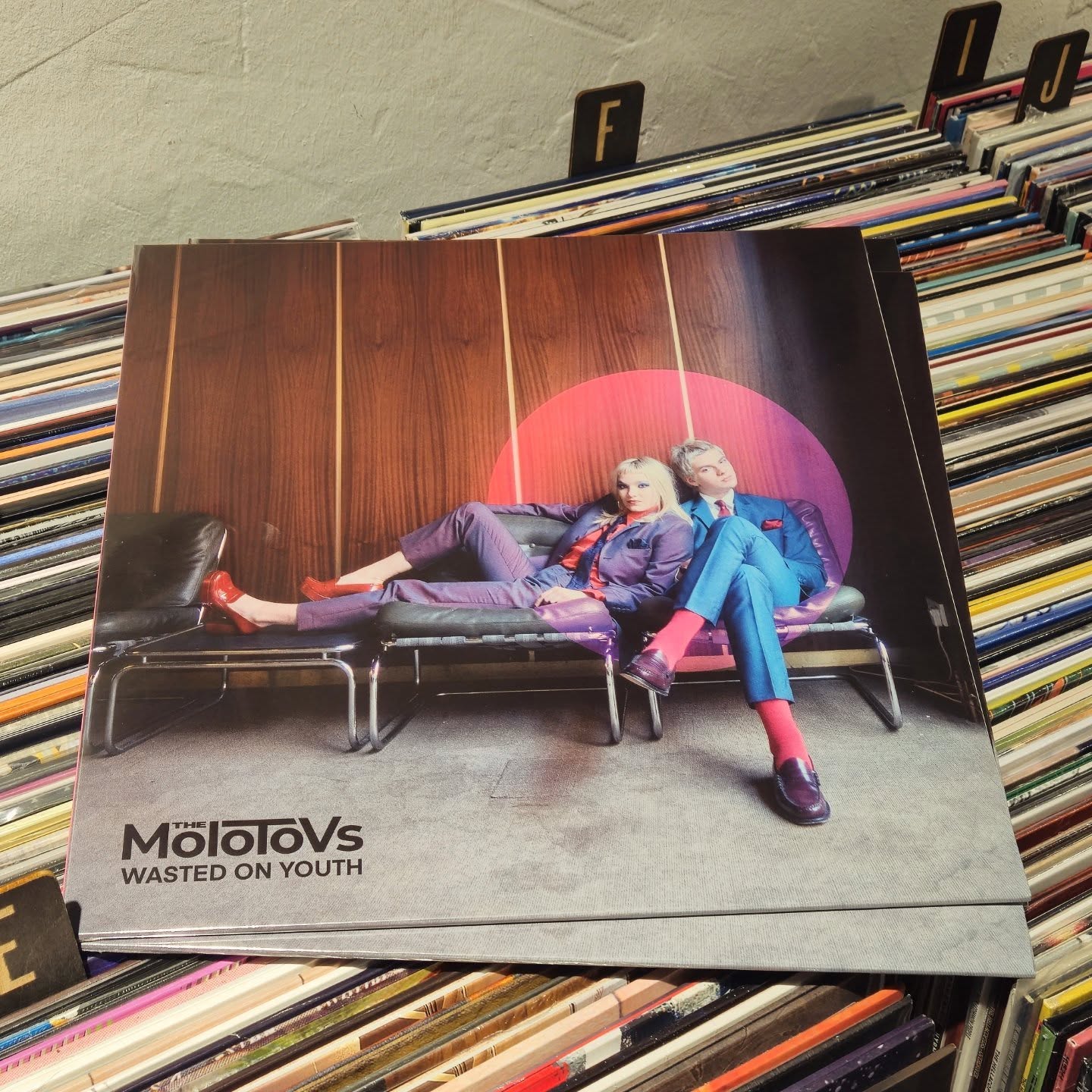 #molotovs #wastedonyouth 🔊✨👀💥
#vinylora #vinyloradenda #vinylcollection vinyljunkie vinylstore vinylrecords vinylcommunity vitoriagasteiz aldezaharra saveyourlocalrecordstore 

www.vinylora.com