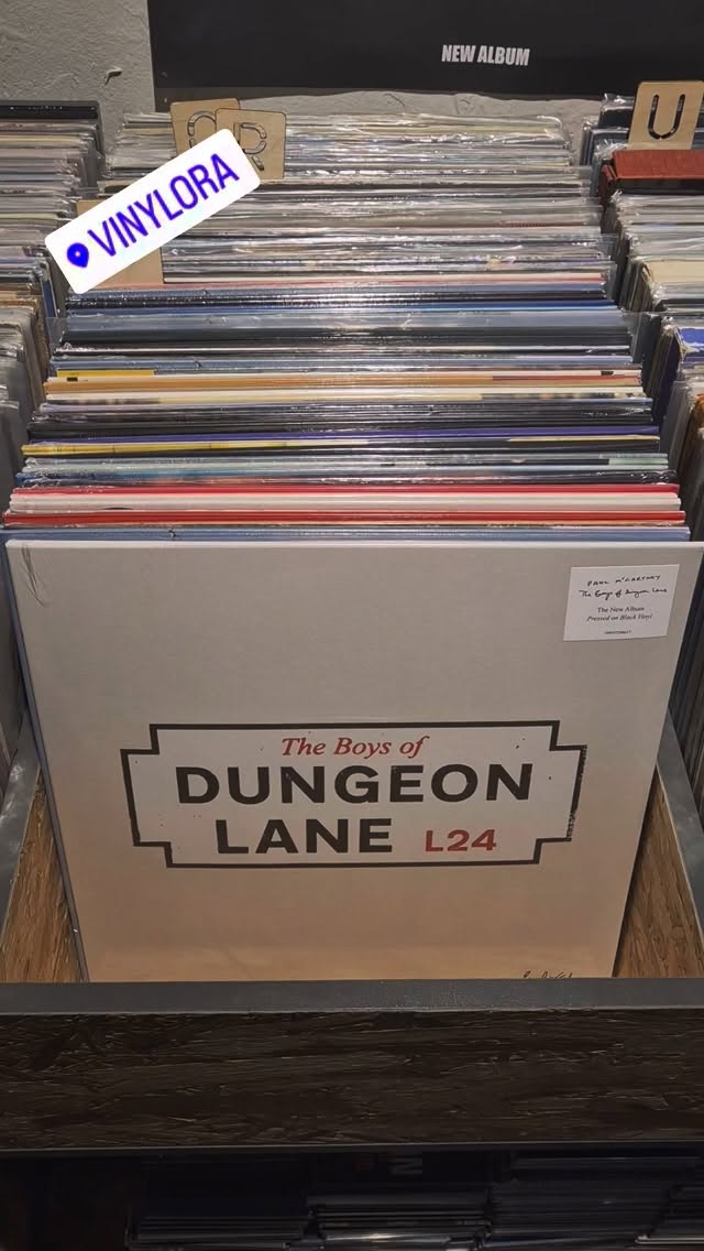 #vinylora #vinyloradenda #vinylcollection #vinyljunkie #vinylstore vinylrecords vinylcommunity vitoriagasteiz aldezaharra saveyourlocalrecordstore