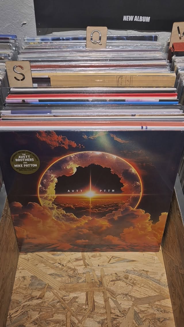 #vinylora #vinyloradenda #vinylcollection #vinyljunkie #vinylstore vinylrecords vinylcommunity vitoriagasteiz aldezaharra saveyourlocalrecordstore