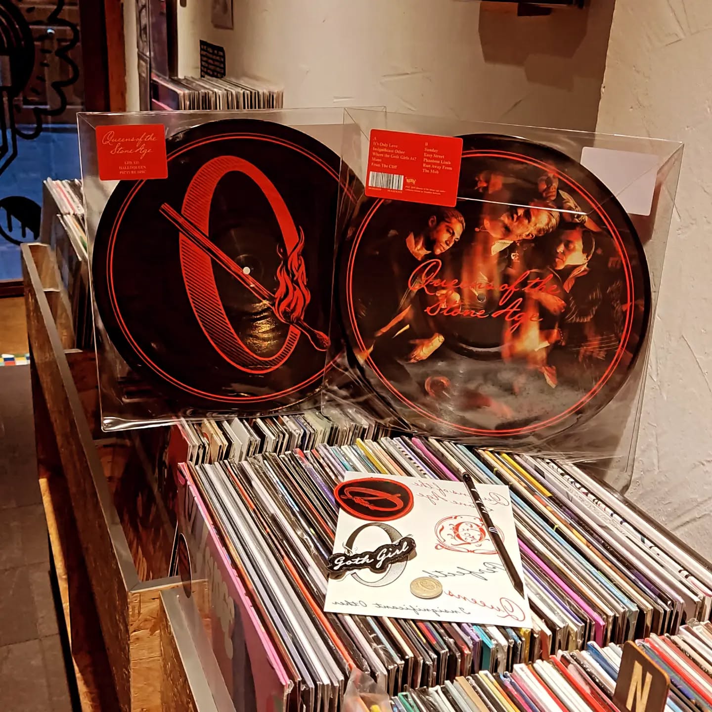 #perfecth #qotsa #matadorrecords
#vinyloradenda #vinylora 

@queensofthestoneage @matadorrecords