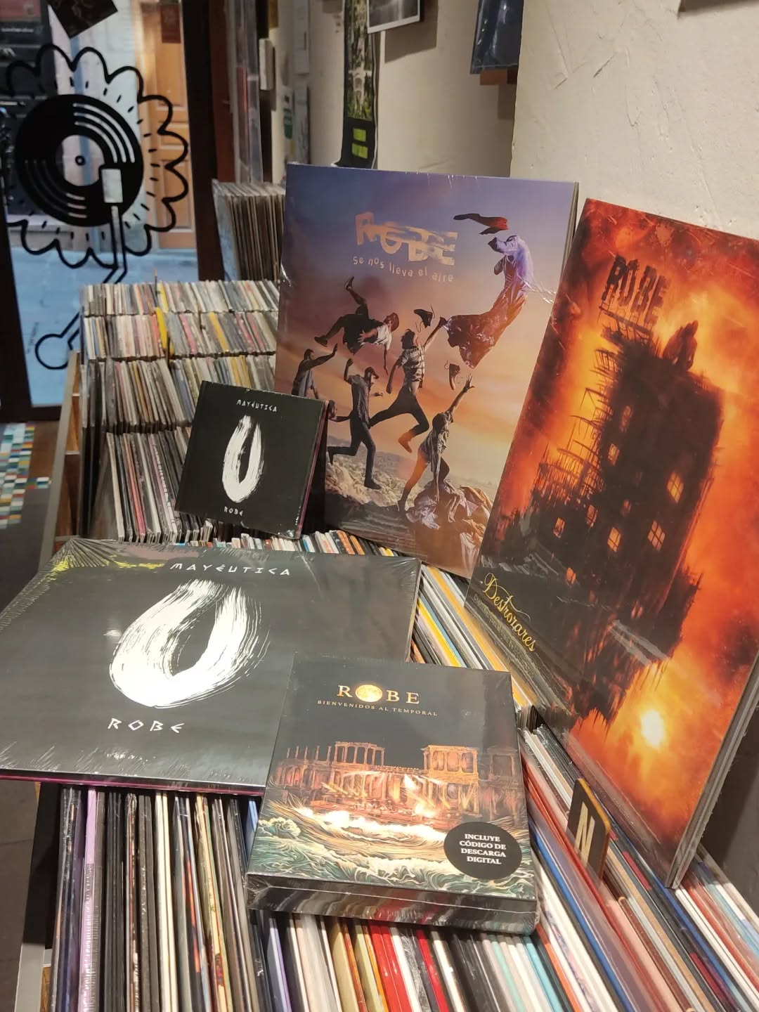 #robeiniesta 💥🌈✨🔊
#vinylora #vinyloradenda #vinylcollection #vinyljunkie vinylstore vinylrecords vinylcommunity vitoriagasteiz aldezaharra saveyourlocalrecordstore