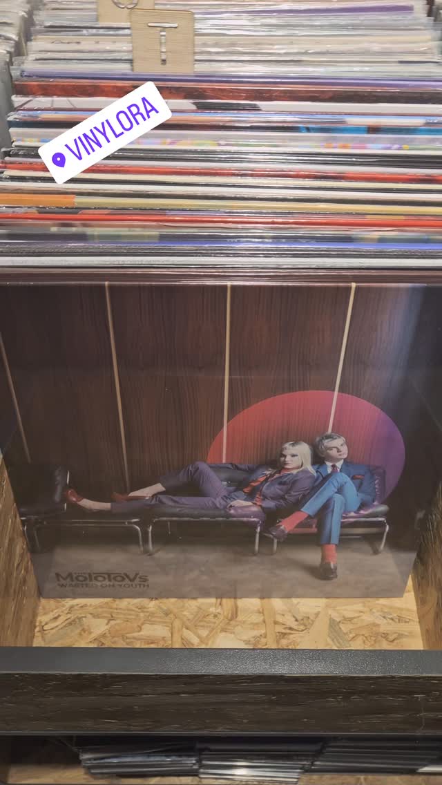 #vinylora #vinyloradenda #vinylcollection #vinyljunkie #vinylstore vinylrecords vinylcommunity vitoriagasteiz aldezaharra saveyourlocalrecordstore