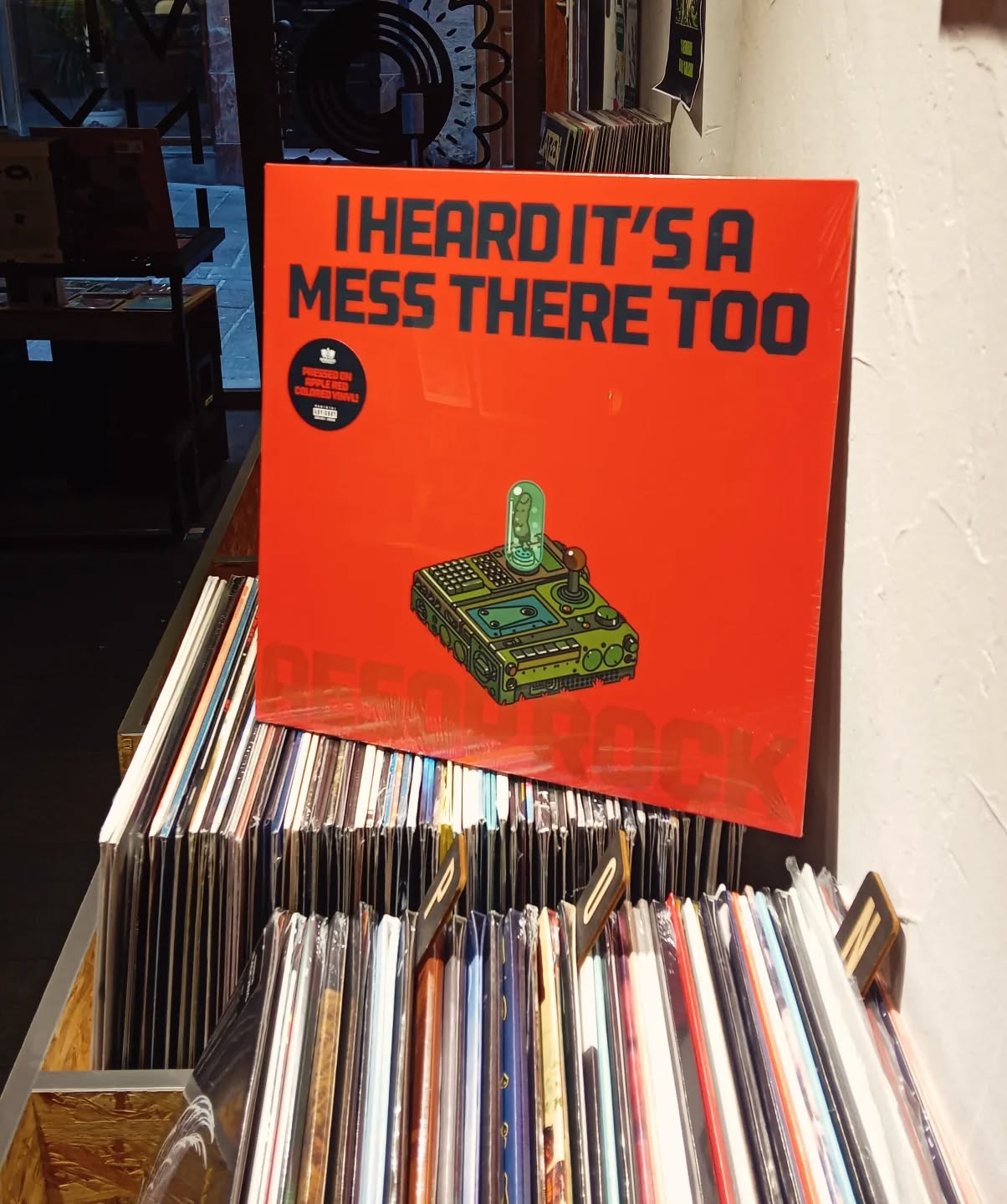 #aesoprock #ihearditsamesstheretoo 📸🍾🔊💥
#vinylora #vinyloradenda #vinylcollection vinyljunkie vinylstore vinylrecords vinylcommunity vitoriagasteiz aldezaharra saveyourlocalrecordstore 

www.vinylora.com