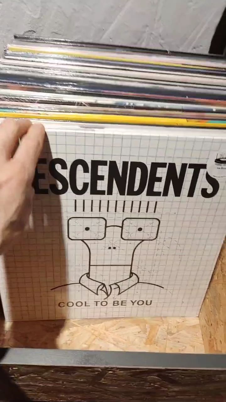 #vinylora #vinyloradenda #vinylcollection #vinyljunkie #vinylstore vinylrecords vinylcommunity vitoriagasteiz aldezaharra saveyourlocalrecordstore instavinyl