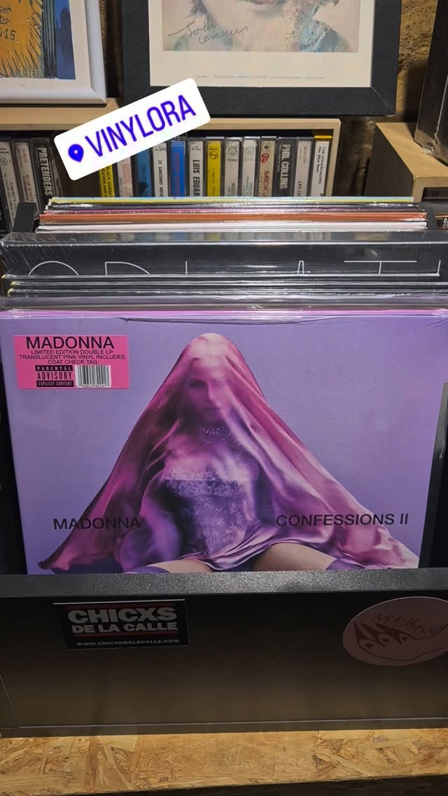 #vinylora #vinyloradenda #vinylcollection #vinyljunkie #vinylstore vinylrecords vinylcommunity vitoriagasteiz aldezaharra saveyourlocalrecordstore