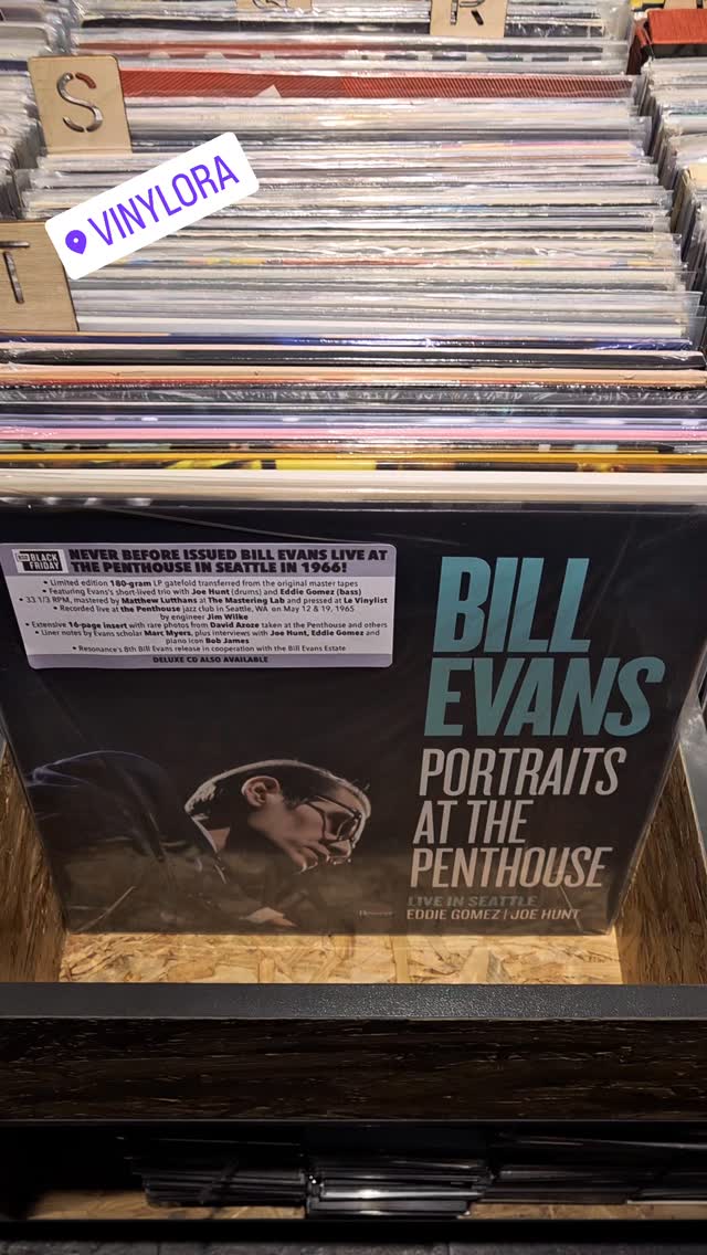 #vinylora #vinyloradenda #vinylcollection #vinyljunkie #vinylstore vinylrecords vinylcommunity vitoriagasteiz aldezaharra saveyourlocalrecordstore