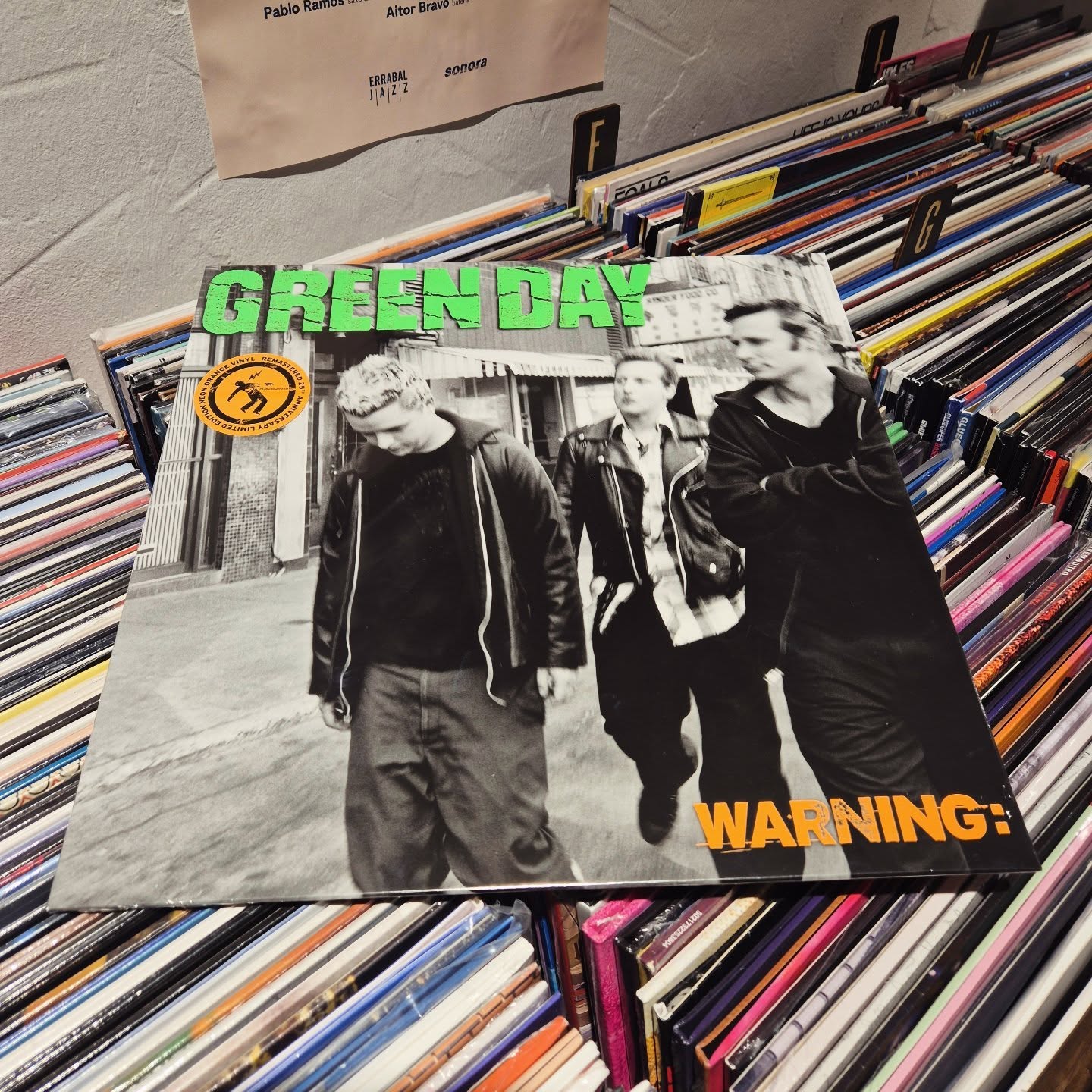 #greenday #warning ✨🤩🎸📸
#vinylora #vinyloradenda #vinylcollection vinyljunkie vinylstore vinylrecords vinylcommunity vitoriagasteiz aldezaharra saveyourlocalrecordstore 

www.vinylora.com