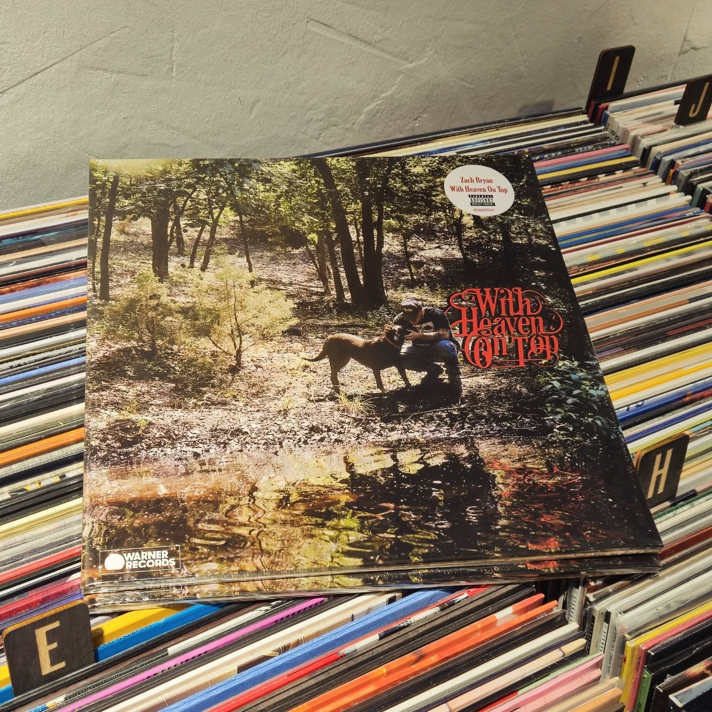 #zachbryan #withheavenontop 📸🔊💥👀
#vinylora #vinyloradenda #vinylcollection vinyljunkie vinylstore vinylrecords vinylcommunity vitoriagasteiz aldezaharra saveyourlocalrecordstore 
www.vinylora.com