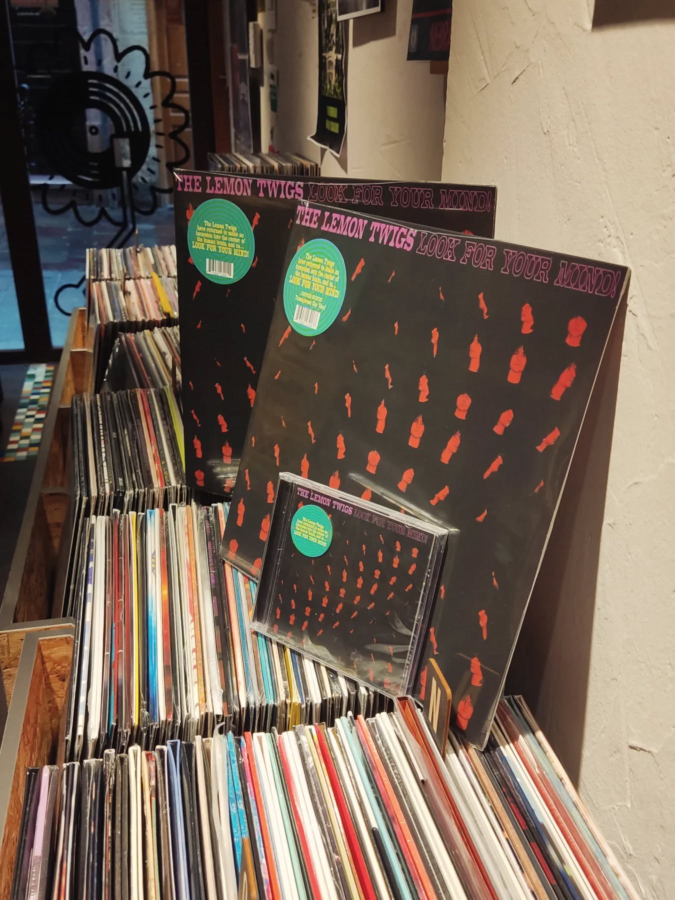 #lemontwigs #lookforyourmind ✨🤩📸💥
#vinylora #vinyloradenda #vinylcollection vinyljunkie vinylstore vinylrecords vinylcommunity vitoriagasteiz aldezaharra saveyourlocalrecordstore 

www.vinylora.com
