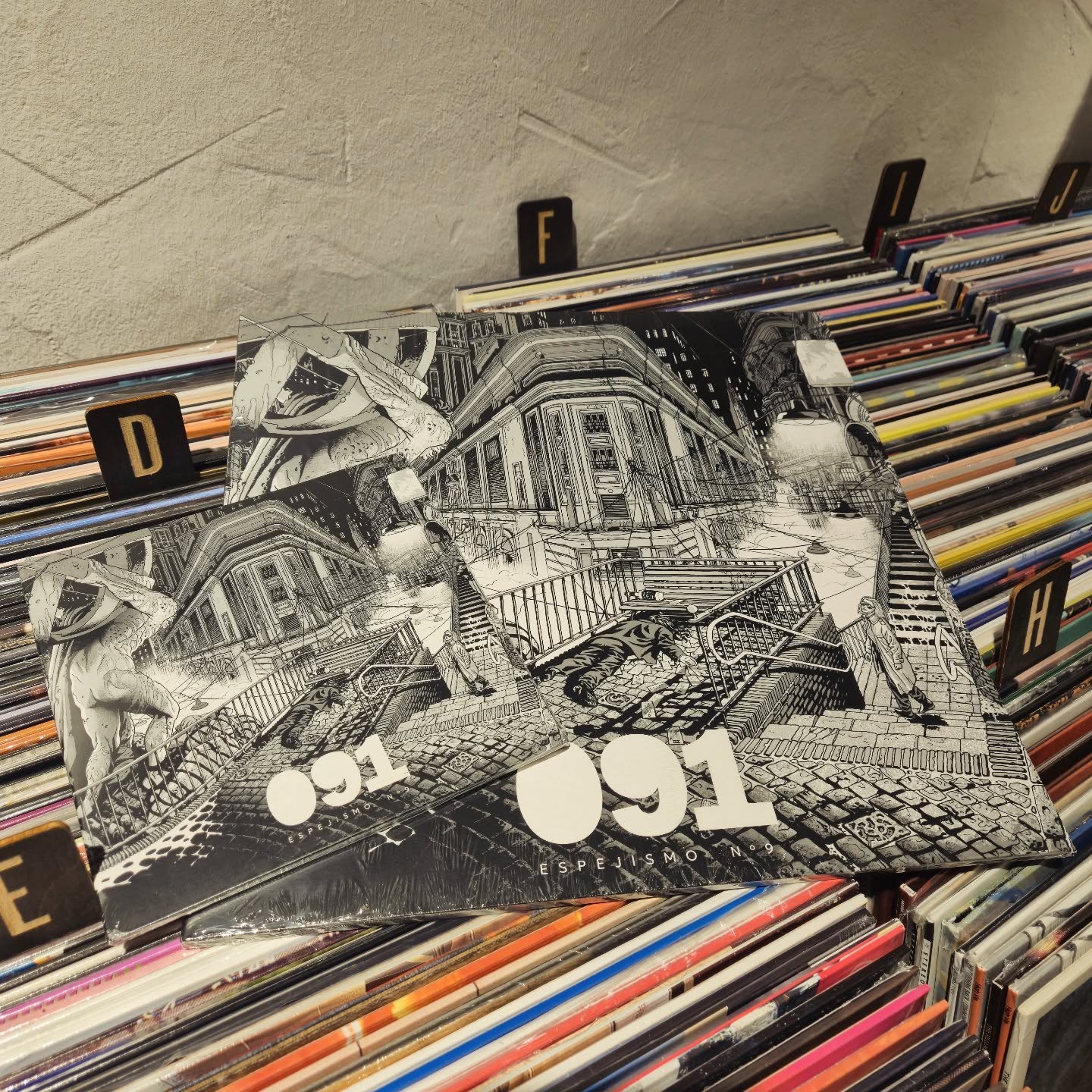 #091 #espejismon9 🤩📸✨💥
#vinylora #vinyloradenda #vinylcollection vinyljunkie vinylstore vinylrecords vinylcommunity vitoriagasteiz aldezaharra saveyourlocalrecordstore 

www.vinylora.com