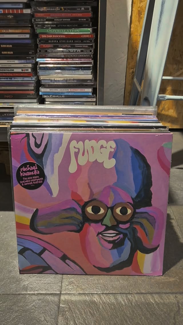 #vinylora #vinyloradenda #vinylcollection #vinyljunkie #vinylstore vinylrecords vinylcommunity vitoriagasteiz aldezaharra saveyourlocalrecordstore 

www.vinylora.com